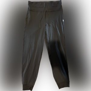 Womens Medium Vuori Daily Joggers